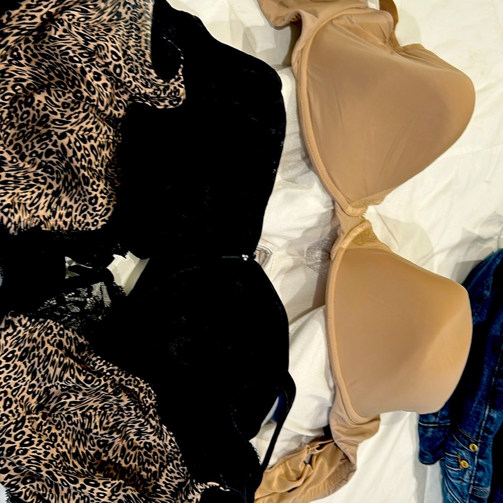 Bra Bundle sizes 42G and 44 DD